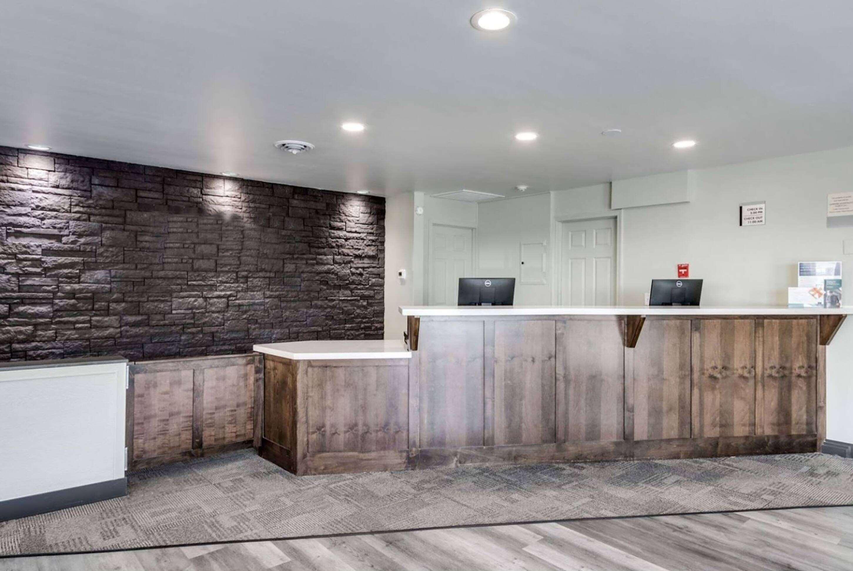 Days Inn & Suites By Wyndham ספוקיין מראה חיצוני תמונה