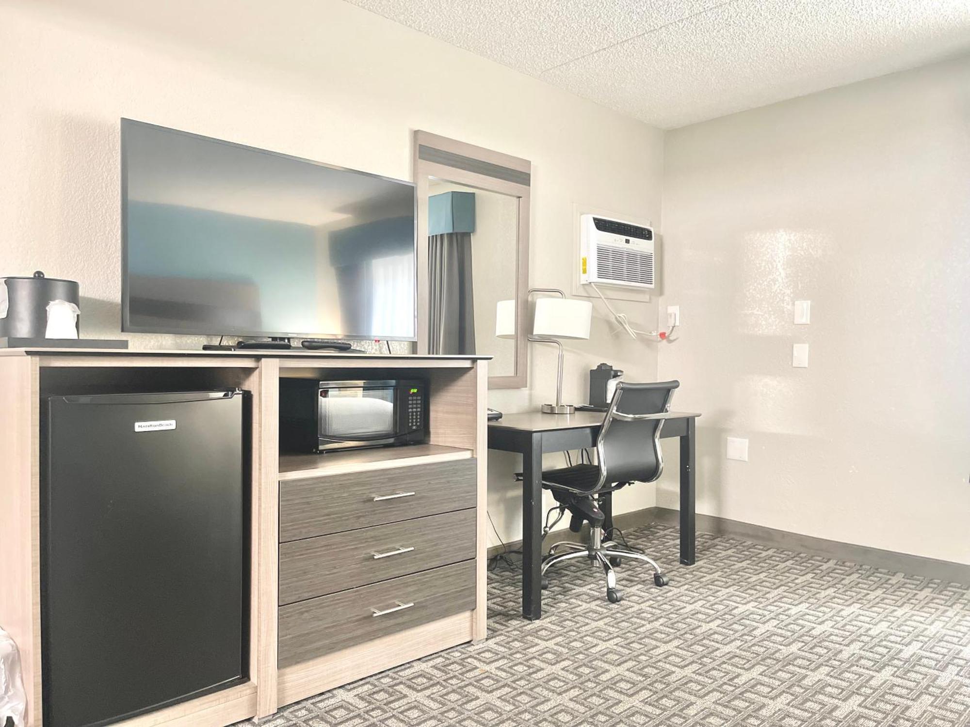 Days Inn & Suites By Wyndham ספוקיין מראה חיצוני תמונה