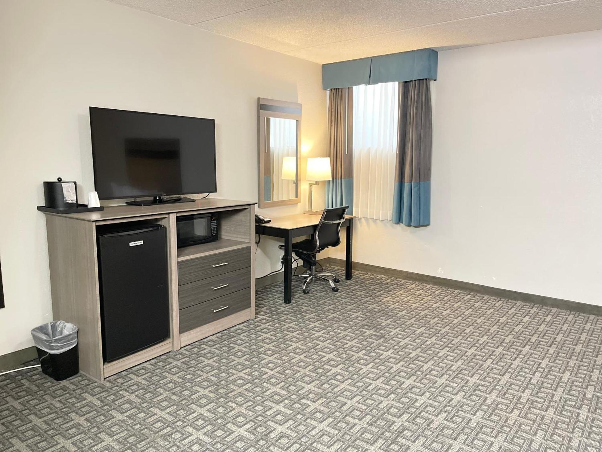 Days Inn & Suites By Wyndham ספוקיין מראה חיצוני תמונה